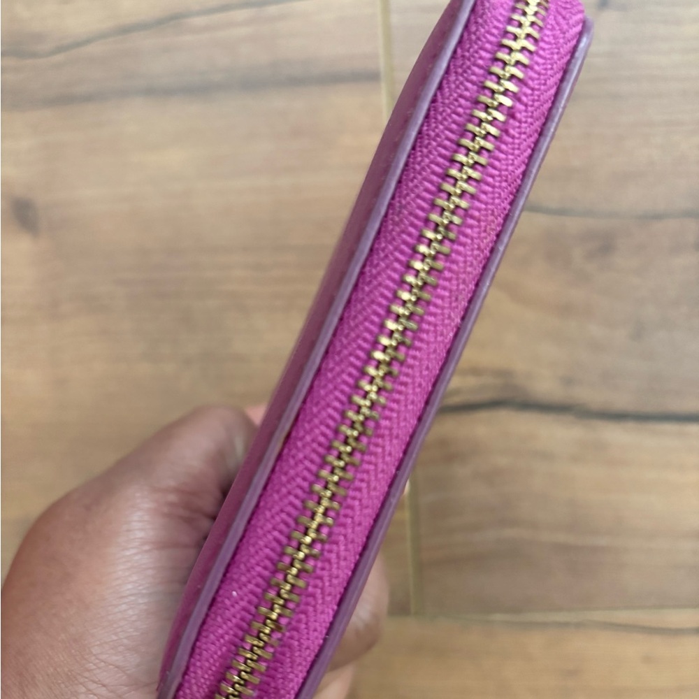 Tory Burch Purple/Pink Zip-Around Leather Key Pouch Wallet - Picture 6 of 9